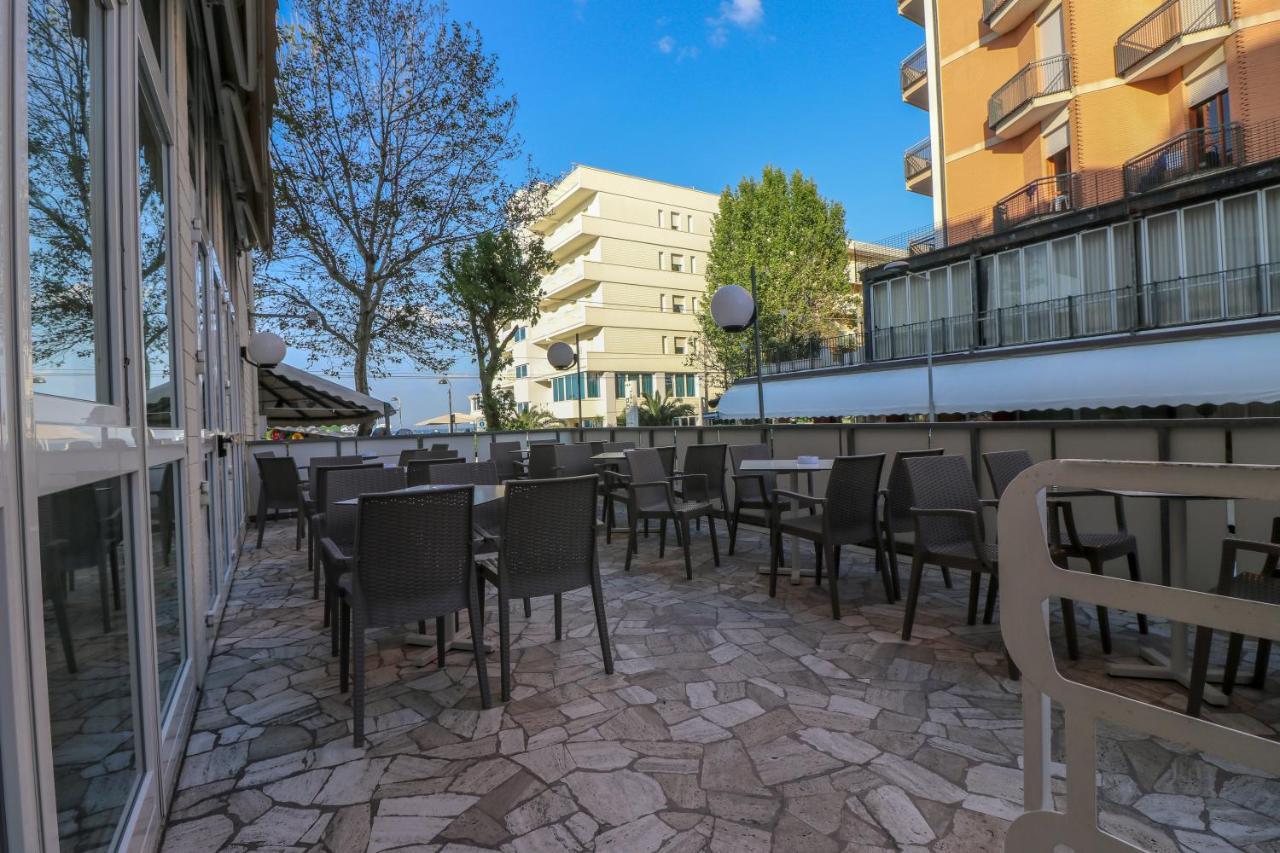 Hotel Galassia Rimini Ngoại thất bức ảnh