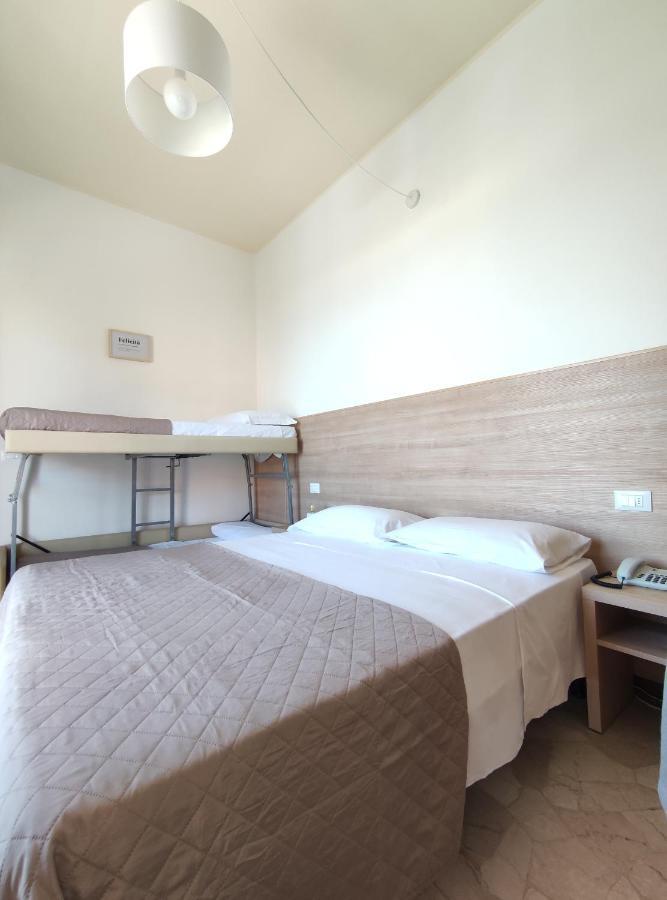 Hotel Galassia Rimini Ngoại thất bức ảnh
