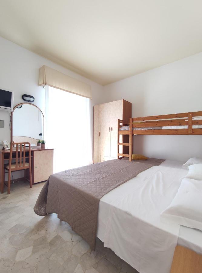 Hotel Galassia Rimini Ngoại thất bức ảnh