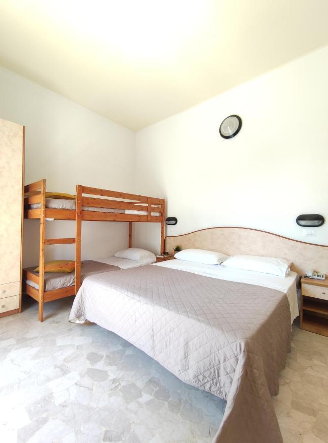 Hotel Galassia Rimini Ngoại thất bức ảnh