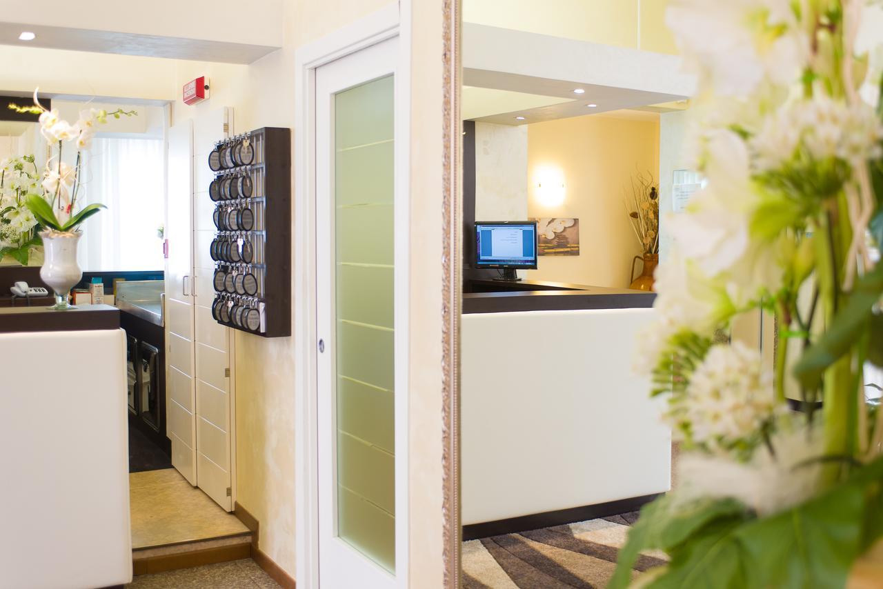 Hotel Galassia Rimini Ngoại thất bức ảnh